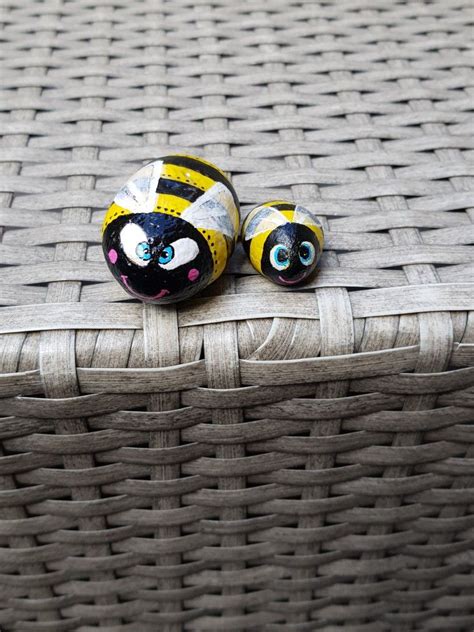 Bumble Bee painted rocks