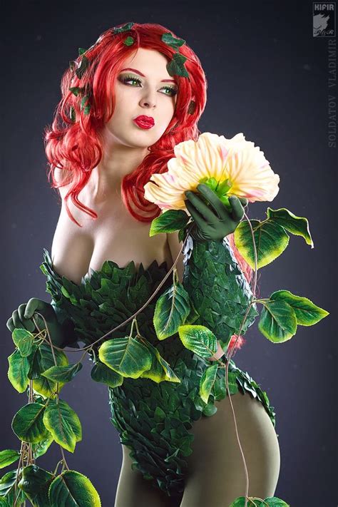 Lively Poison Ivy Cosplay - Neatorama