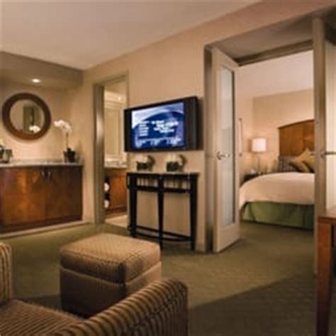 Omni Chicago Hotel - 200 Photos & 253 Reviews - Hotels - 676 N ...