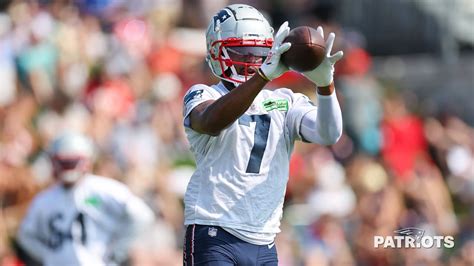 JuJu Smith-Schuster Flashes Potential on Day Two of Patriots Training Camp