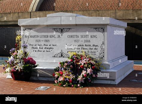 Tomb of Martin Luther King Jr. & Corretta Scott King, National Historic Site, Atlanta, Georgia ...