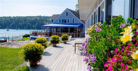 Boothbay Harbor Oceanfront Lodging for Maine Getaways + Vacations | Linekin Bay Resort