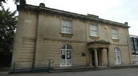 Swindon Museum and Art Gallery | Local Attractions | Leisure Breaks ...