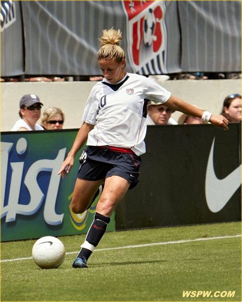 Aly Wagner #10, USWNT | Uswnt, Running, Sports