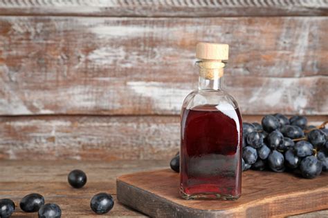 Is Red Wine Vinegar Paleo? (Yes, Here's Why) – Choosing Nutrition