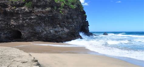 Hanakapiai Beach | Kauai Hawaii