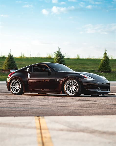 Nissan 350Z/370Z Wheels | Custom Rim and Tire Packages