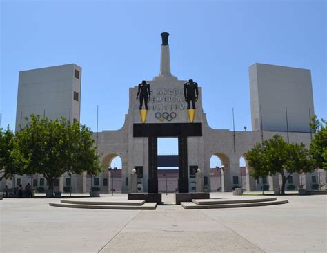 USC Photographs: Explore Campus in this Photo Tour