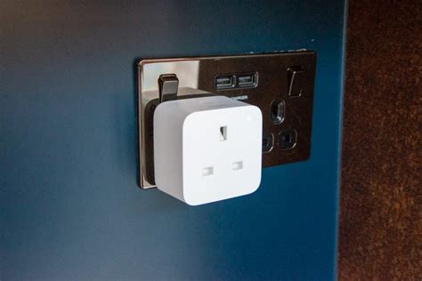 Philips Hue Smart Plug review: The most flexible smart socket