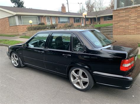 1998 VOLVO S70R (S70 T5 with R upgrades) 5 Speed manual - Volvo Forums - Volvo Enthusiasts Forum