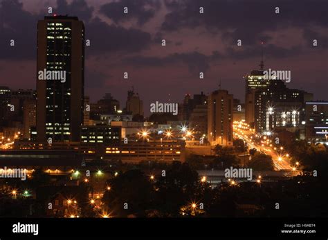 Richmond, VA at night Stock Photo - Alamy