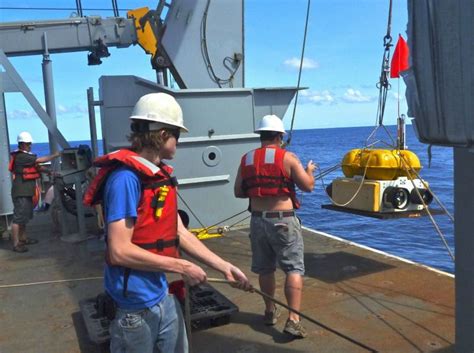 Mariana Trench Expedition Peers Deep into Earth | Live Science