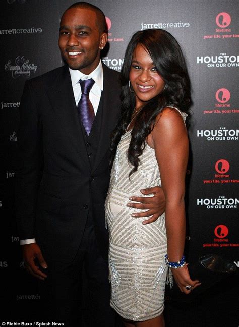 Whitney houston, Pregnant celebrities, Celebrities