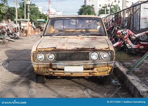 Old cars for scrap. stock photo. Image of scrap, junkyard - 39773382