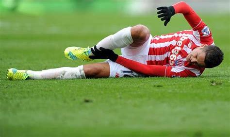 Stoke City midfielder Ibrahim Afellay ruled out until 2017 after suffering cruciate ligament injury