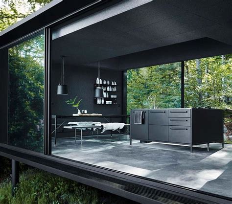 All black interior designs that will inspire you to adapt this modern minimal trend | Yanko Des ...