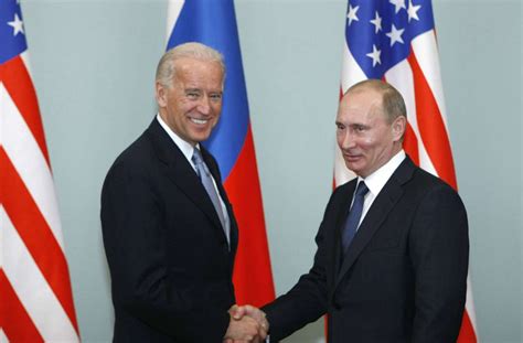 Vladimir Putin und Joe Biden einig: Moskau verlängert Abrüstungsvertrag bis 2026 - Politik