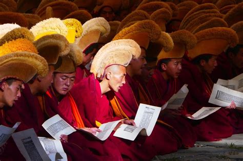 Tibetan Monks Chanting | Tale of 2 Backpackers