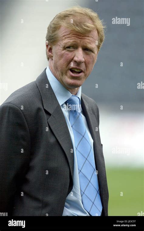 STEVE MCCLAREN MIDDLESBROUGH FC MANAGER KC STADIUM HULL ENGLAND 26 July ...