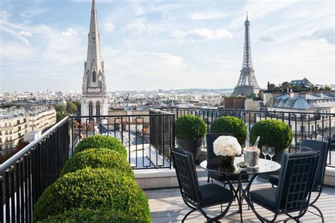 Top Paris Hotels With Eiffel Tower Views: 10 Top Choices!