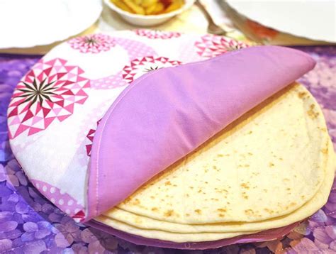 How To Make A Fabric Tortilla Warmer (VIDEO) ⋆ Hello Sewing