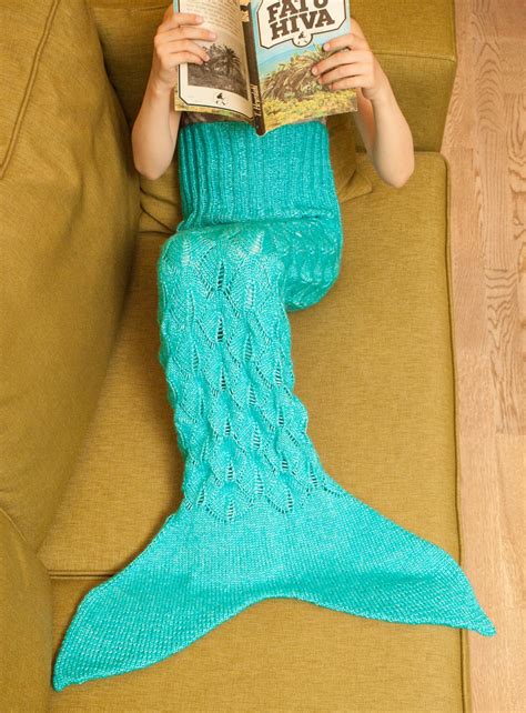 Mermaid Tail Blanket Knitting Pattern