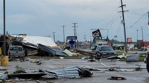 Devastation after twister tears through Gaylord, killing 2 and injuring ...