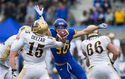 Football trounces Manitoba in first regular season home game