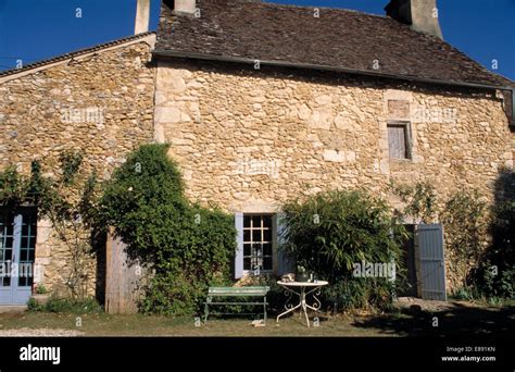 Traditional stone-built French country house Stock Photo - Alamy