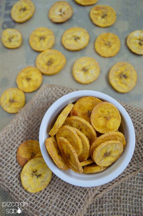 Cómo hacer chips caseras de plátano macho - Pizca de Sabor