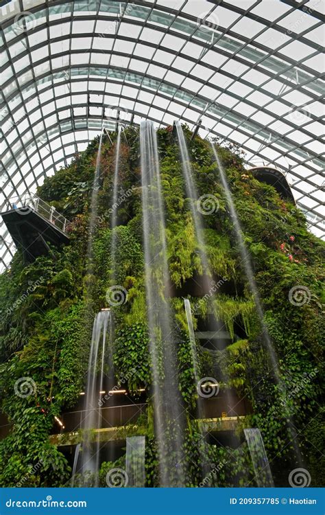 Waterfall In Cloud Forest Dome At Gardens By The Bay, Singapore-12 SEP ...