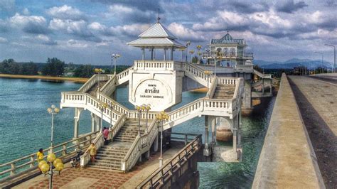 Sarasin Bridge in Phuket Top Tours and Tips | experitour.com