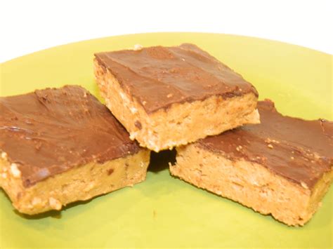 Courteney's Kitchen: Peanut Butter Candy Bars