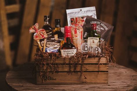 Whiskey Lover Gift Basket With Whiskey, Snacks, Glasses - Gifter World