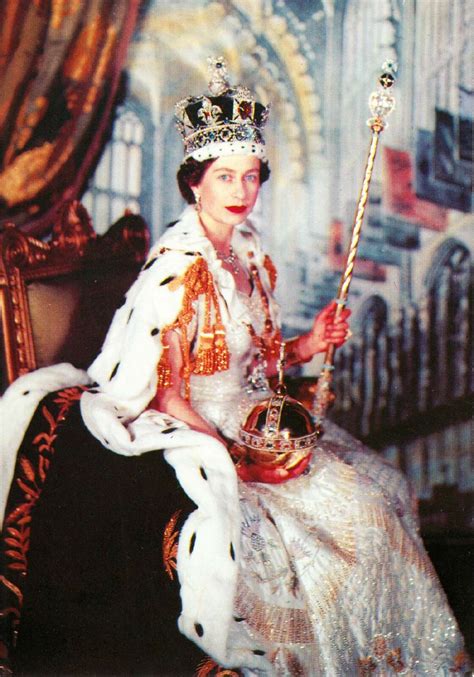 Queen Elizabeth II 1953 Coronation Portrait Repro Postcard #1 | Topics ...