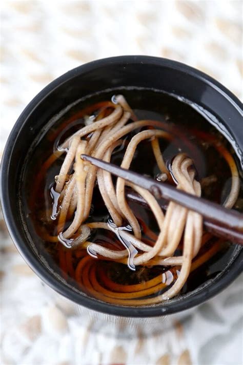 Zaru Soba (Cold Soba Noodles -ざるそば) | Pickled Plum