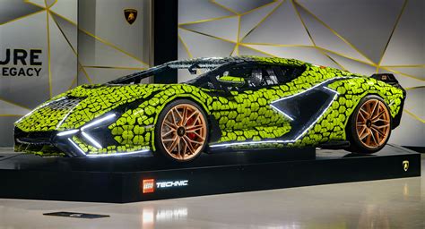 1:1 Scale LEGO Technic Lamborghini Sián FKP 37 Goes On Display, Made Out Of 400,000+ Pieces ...