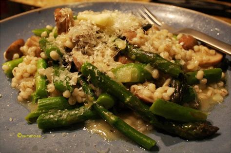 YUMMO - 365 Days of Eating and Being Fed : April 14th - Asparagus and Crimini Mushroom Barley ...