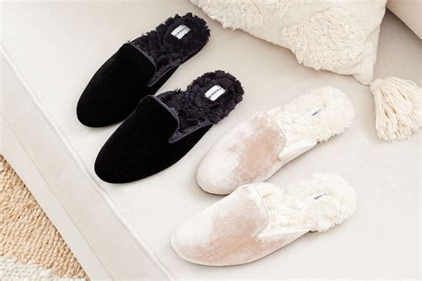 18 Best Women’s Slippers 2023 – Footwear News