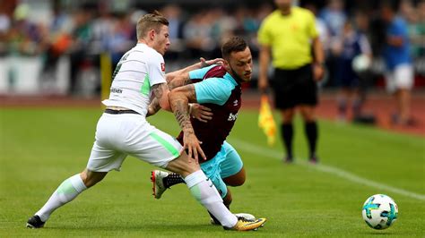 Marko Arnautovic Profile, News & Stats | Premier League