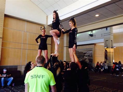 Hallway Warm Ups #cheer #cheerleading #team #warmups #work | Cheer ...