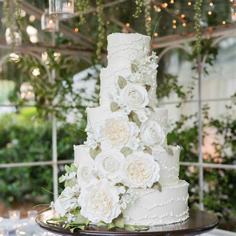 The 25 Best Wedding Cakes, According to Wedding Experts