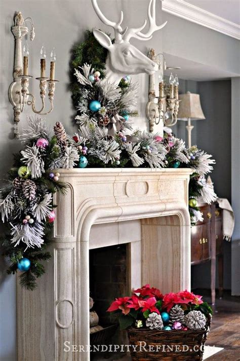 Awesome Christmas Mantel Decoration Ideas