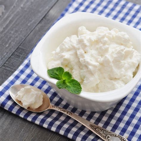 Best Ricotta Cheese Substitute (21 Tasty Alternatives To Use In Recipes!)