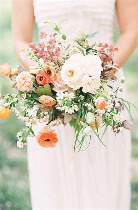 7 Ways To Use Wildflowers In Weddings - Botanical PaperWorks