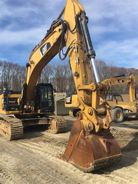 excavator rental special | H.O. Penn