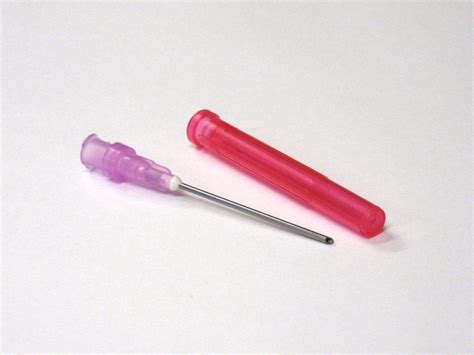 18G Sterile Blunt Needle 1.5inch (38mm) - with Filter • NeedlEZ.co.uk