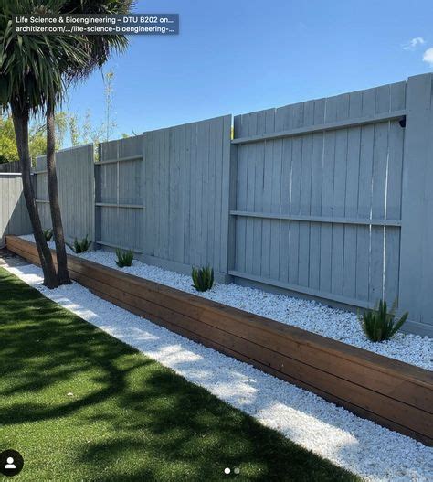 Top 10 retaining wall fence ideas and inspiration