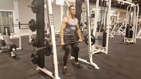 Smith Machine DEADLIFT - Do it right! - YouTube