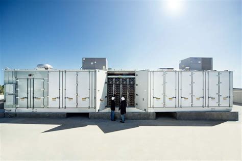 Battery storage: Efficient, sustainable – and lucrative?